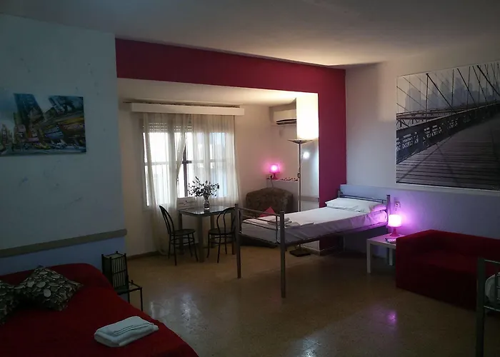 Suits - Adults Only Check In Desde 14 00h